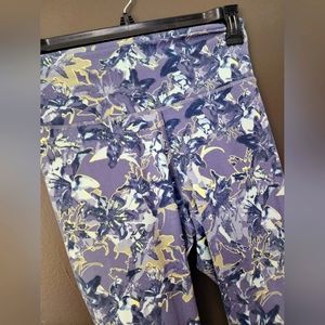 NWT Fabletics High Waisted Powerflex 7/8 Leggings Size Medium